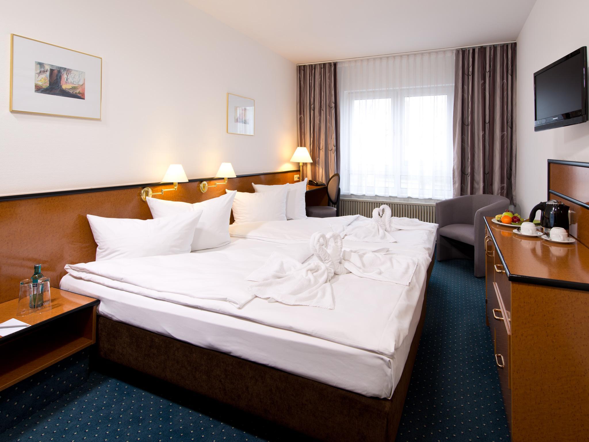 Aspire Frankfurt Airport, Trademark Collection By Wyndham Ruesselsheim Exterior photo