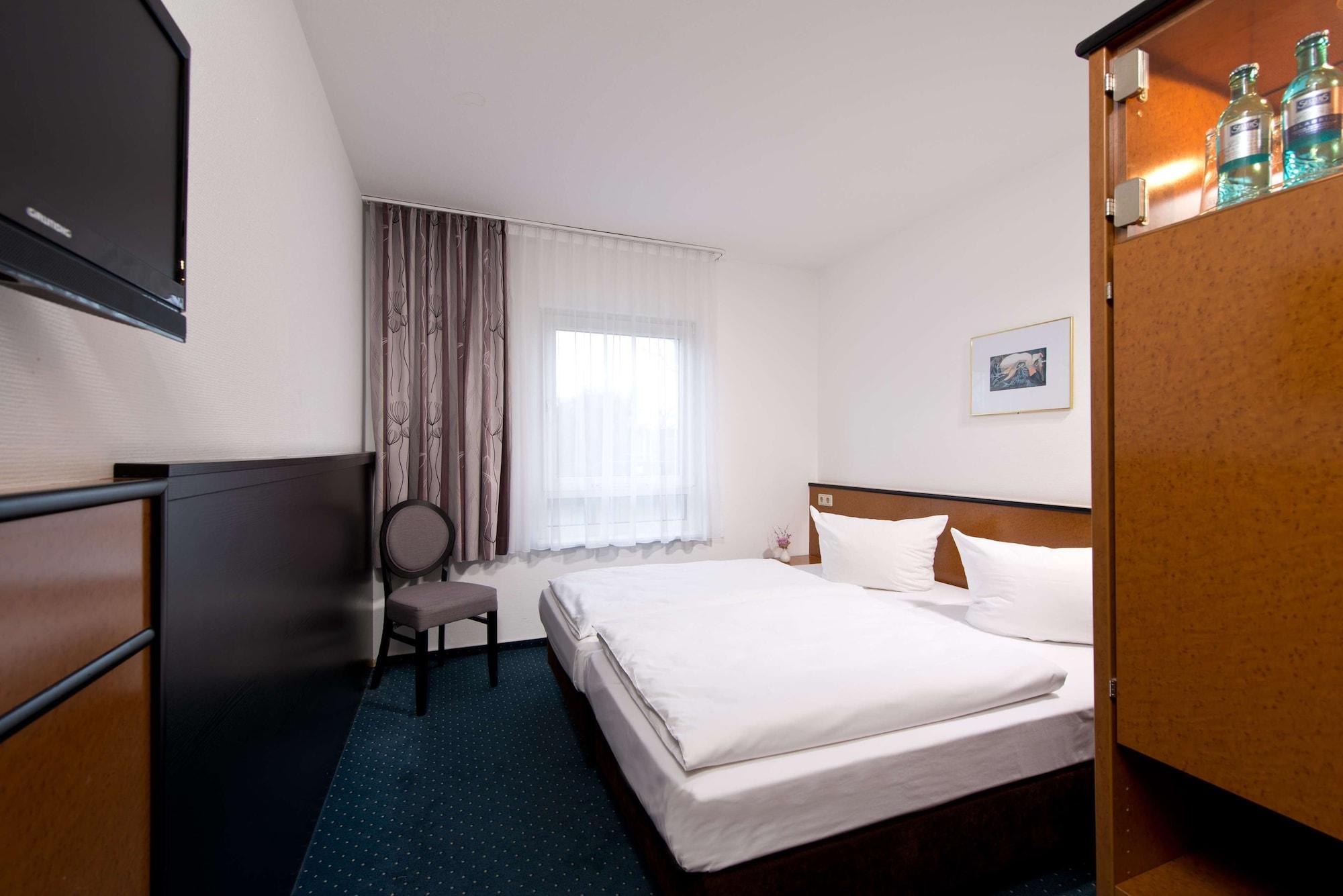Aspire Frankfurt Airport, Trademark Collection By Wyndham Ruesselsheim Exterior photo