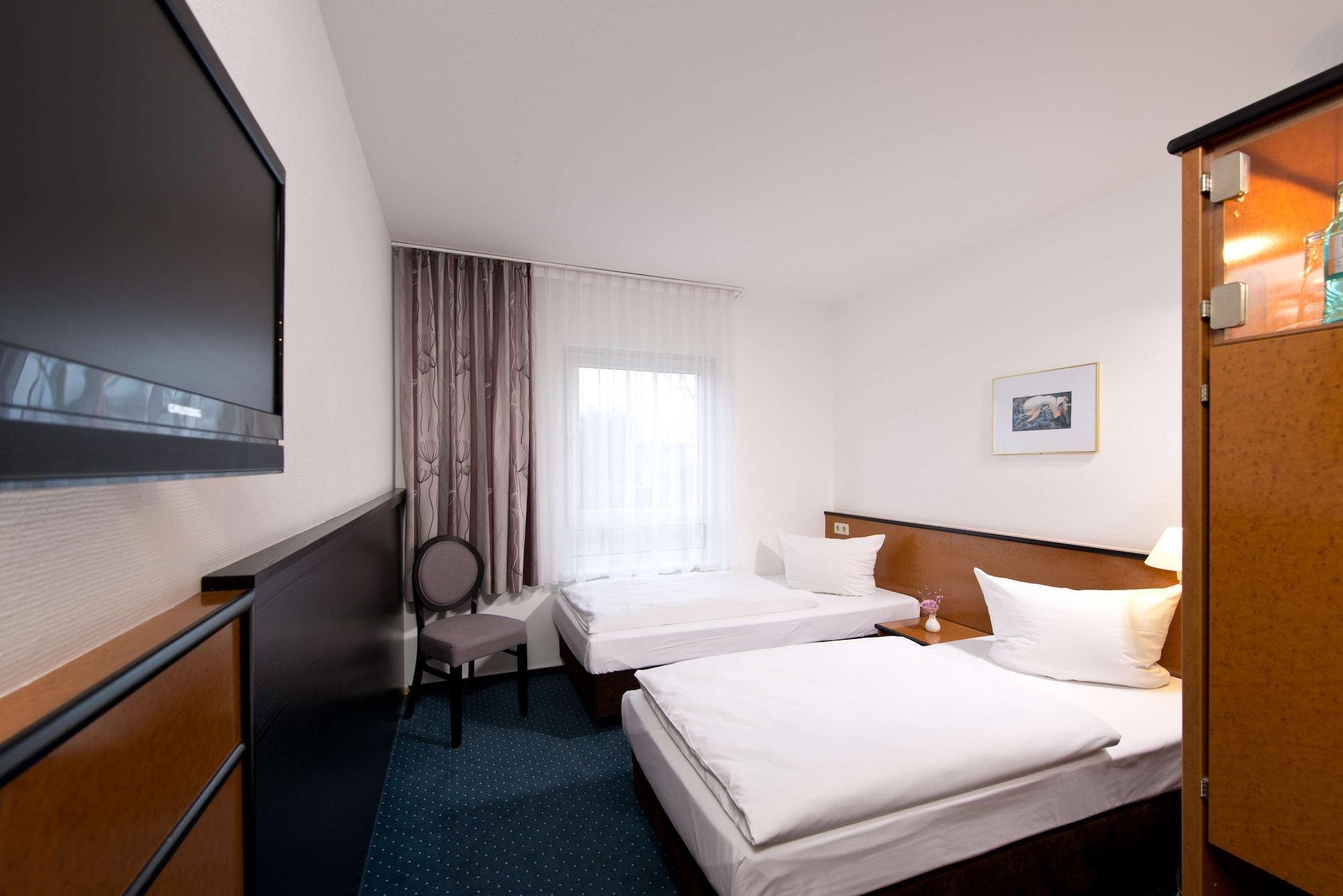 Aspire Frankfurt Airport, Trademark Collection By Wyndham Ruesselsheim Exterior photo